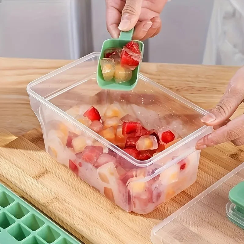 Nestava™ IcePress 68-Cube Ice Maker